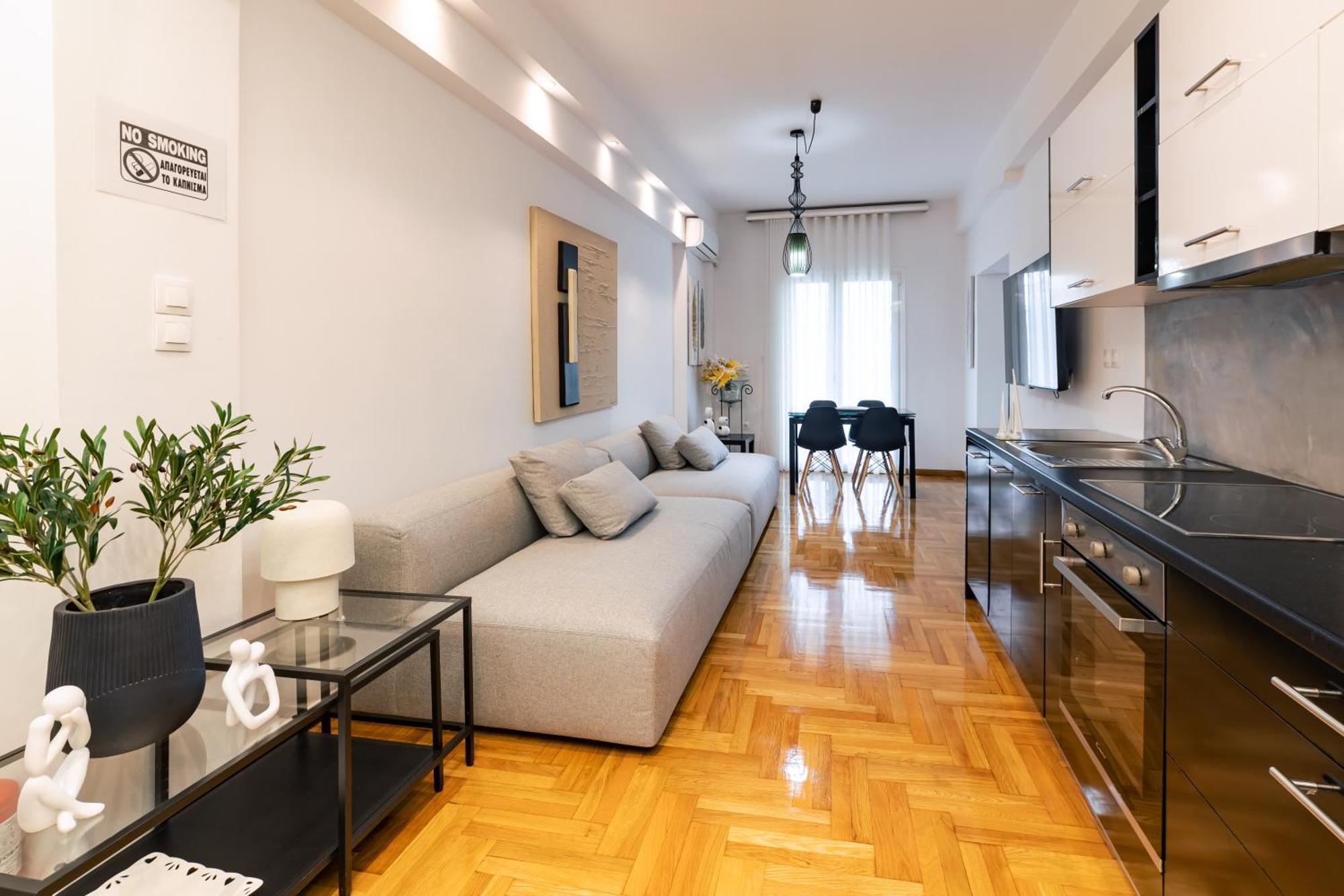 Apartment In Glyfada Center 아테네 외부 사진